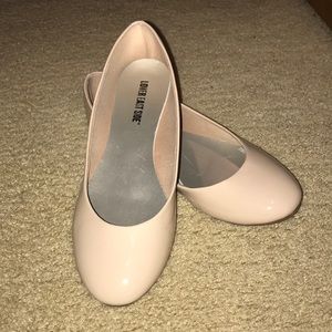 Women’s Nude flats